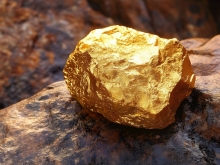 金价冲破3000美元 = 钻石崩盘?警惕非理性对比背后的认知误区