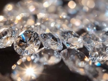 钻石全解析:从硬度到保养,一篇读懂宝石之王