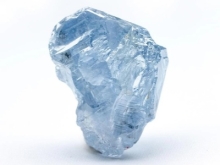 行业 | Petra Diamonds 南非库里南矿斩获 41.82 克拉珍稀蓝钻 五年内首现同量级宝石