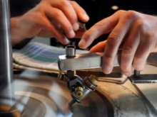 行业 | 苏拉特钻石制造商因需求疲软及美关税威胁实施夏季停产