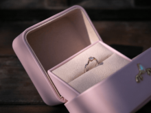 三大贵金属比重真相:铂金竟比黄金重21%?