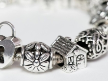 行业 | Pandora加拿大新仓：全球零售商的本地化突围