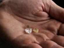 行业 | 戴比尔斯（De Beers）在价格稳定与成本削减中收窄亏损
