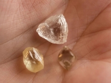 行业 | 戴比勒斯(De Beers)有望在7月看货会(Sight)上放宽原石定价