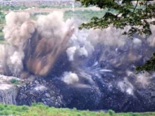 行业 | 塞拉利昂最大钻石生产商停产,逾千工人被解雇