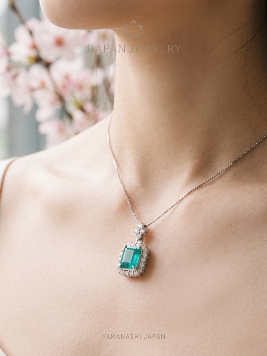 2.42ct 天然祖母绿钻石项链 | 日本藏家级传承系列