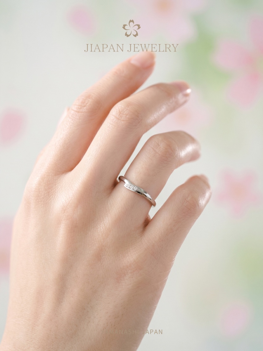 伴随一生的约定,匠心工艺与天然美钻交织的日本高端铂金对戒 CN414L